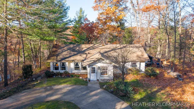 $365,000 | 1882 Dillingham Drive, Allegan, MI 49010