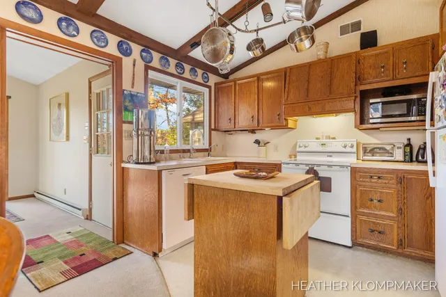 $365,000 | 1882 Dillingham Drive, Allegan, MI 49010