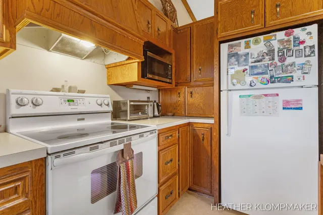 $365,000 | 1882 Dillingham Drive, Allegan, MI 49010