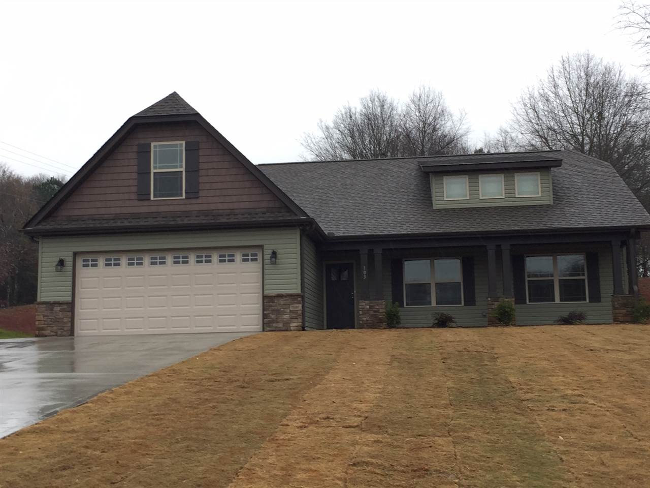103 Long Creek Court Inman, SC 29349 - Photo 1 of 7 Gallery Image 1