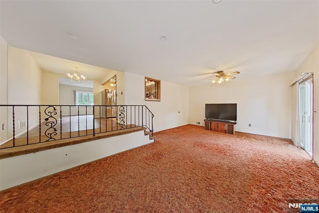 747 Brookside Road Rahway, NJ 07065 - Photo 22 of 40