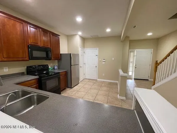 $1,995 | 4199 Highwood Drive, Jacksonville, FL 32216