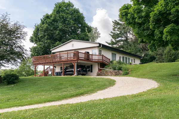 $329,900 | 202 Ridgeview Lane South, Lanesboro, MN 55949