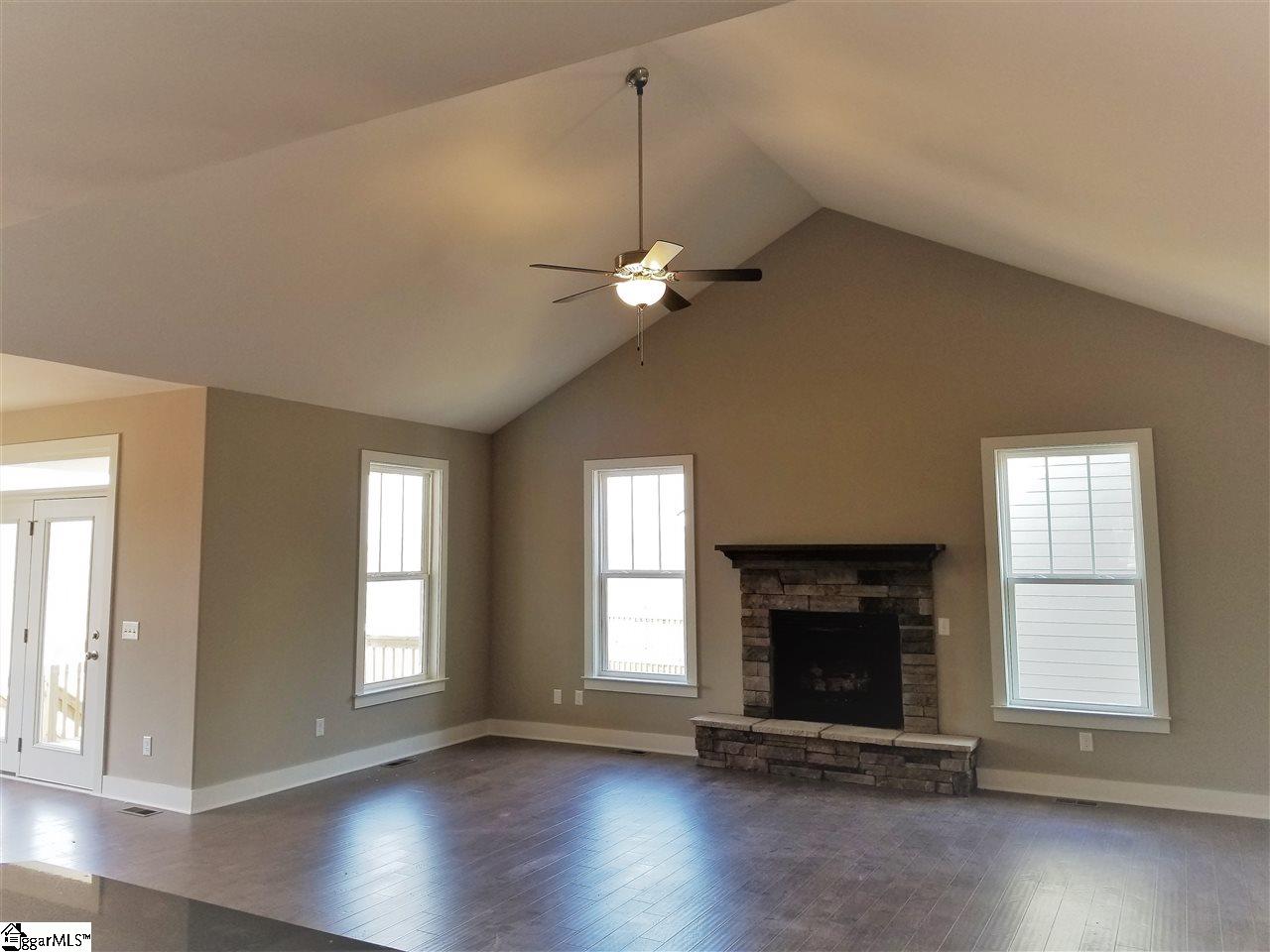 1109 Draycott Road Simpsonville, SC 29681 - Photo 16 of 36 Gallery Image 16