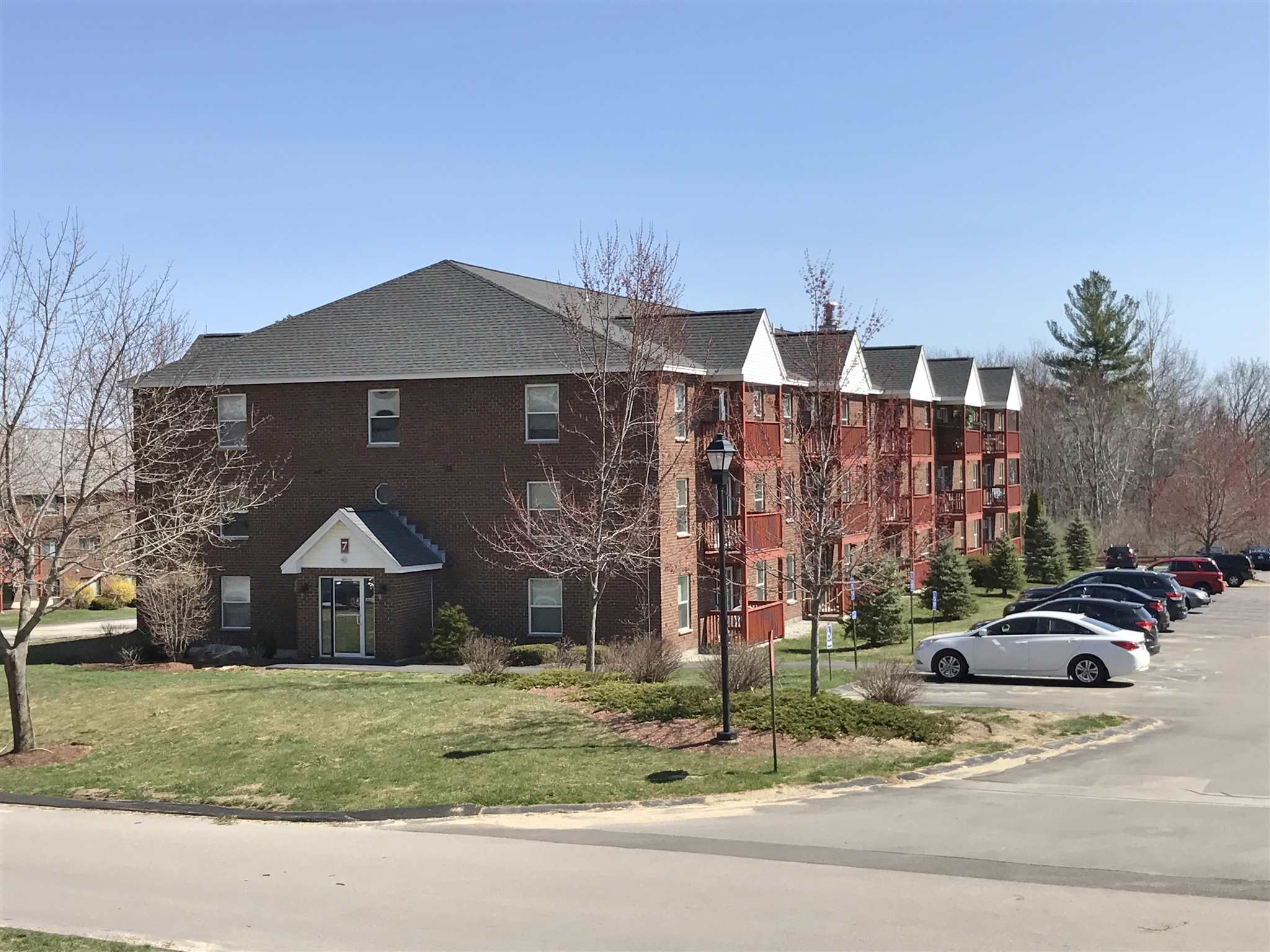 29 Capron Road, Unit 57 Milford, NH 03055 - Photo 34 of 40