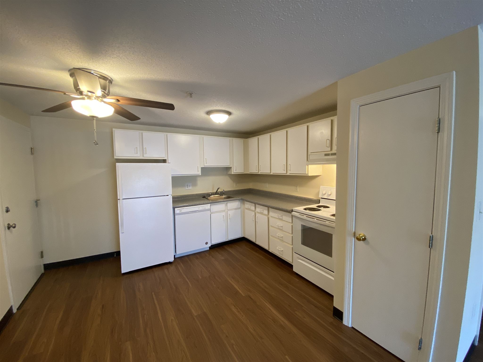 29 Capron Road, Unit 57 Milford, NH 03055 - Photo 10 of 40