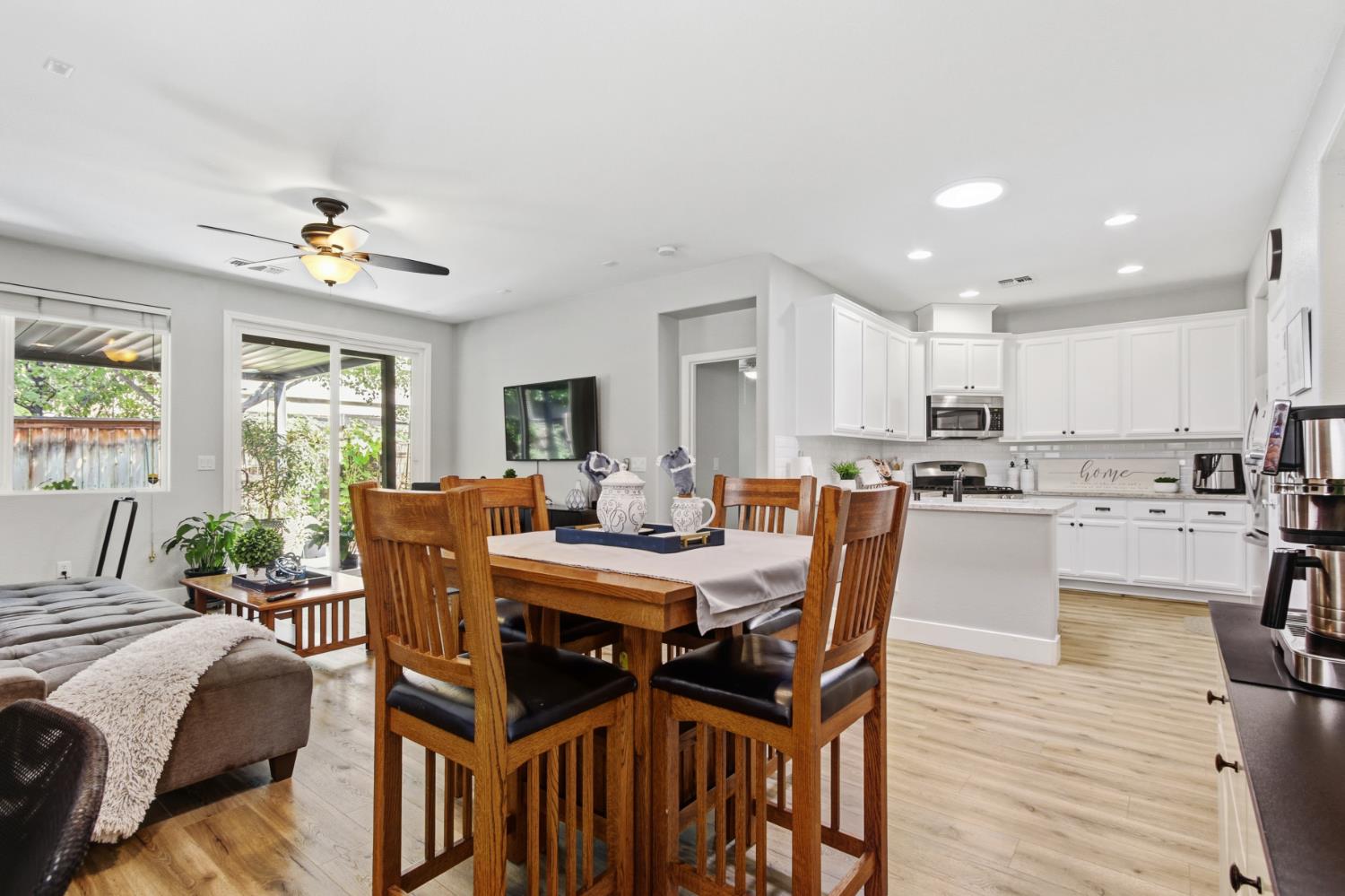 2272 Ellesmere Loop Roseville, CA 95747 - Photo 11 of 38