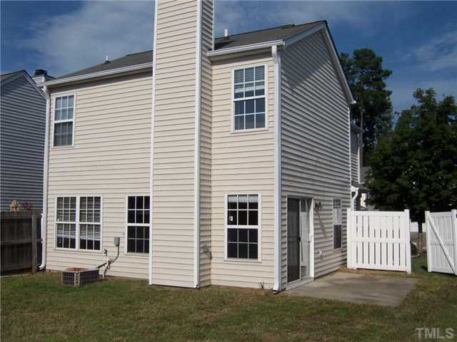 9109 Shallcross Way Raleigh, NC 27617 - Photo 2 of 9