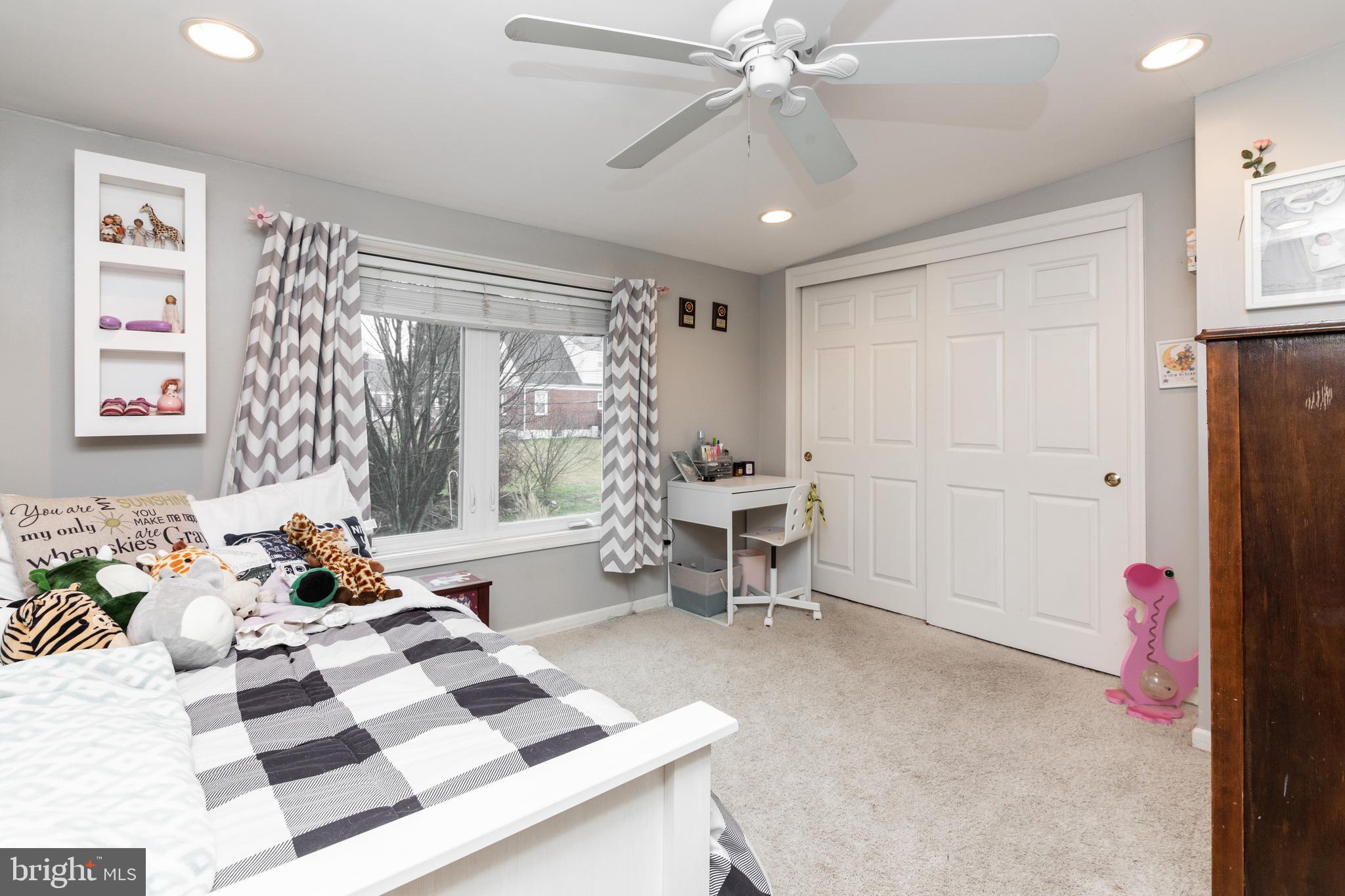 207 Rolling Road Broomall, PA 19008 - Photo 21 of 36