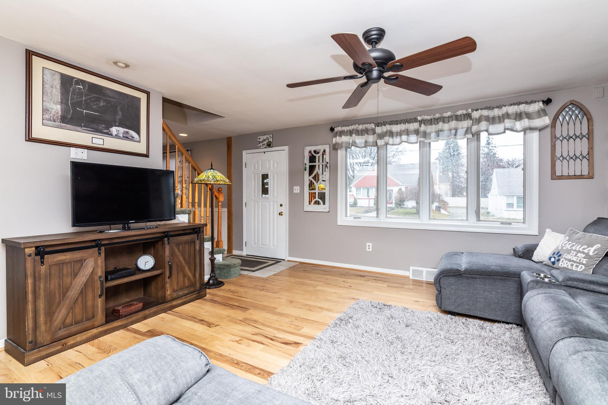 207 Rolling Road Broomall, PA 19008 - Photo 6 of 36