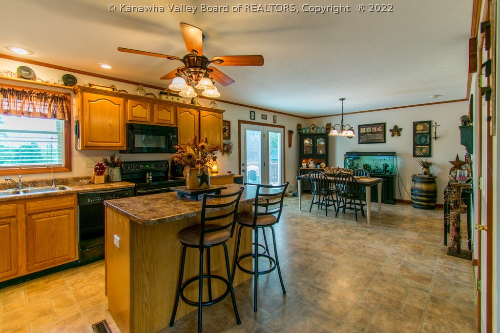 6659 Fisher Ridge Road Liberty, WV 25124 - Photo 8 of 29 Gallery Image 8