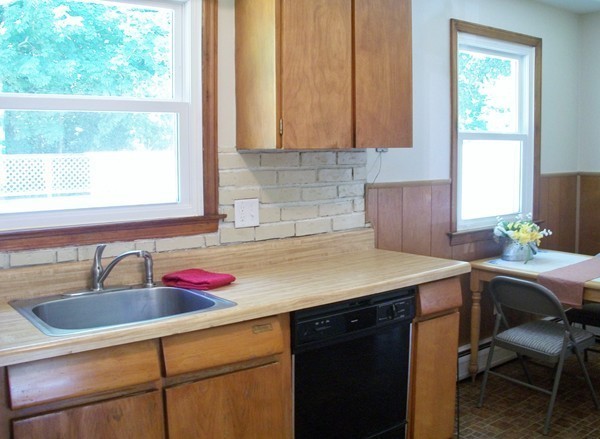57 Herrman Street West Springfield, MA 01089 - Photo 12 of 24