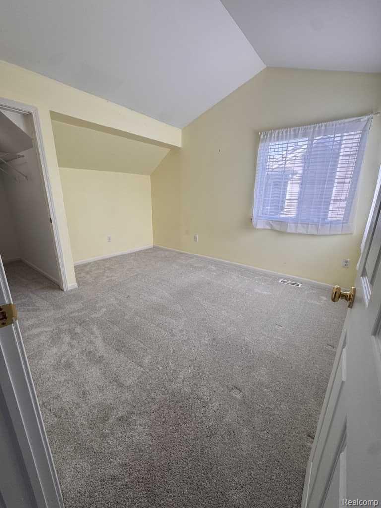 124 Champlain Boulevard Howell, MI 48843 - Photo 20 of 31 124-Champlain-Blvd-20.jpg