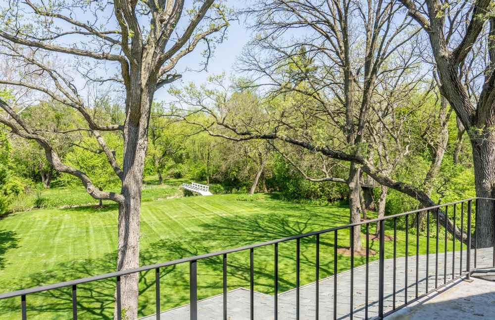 3624 Brookview Road Rockford, IL 61107 - Photo 24 of 25 a view of an outdoor space and yard