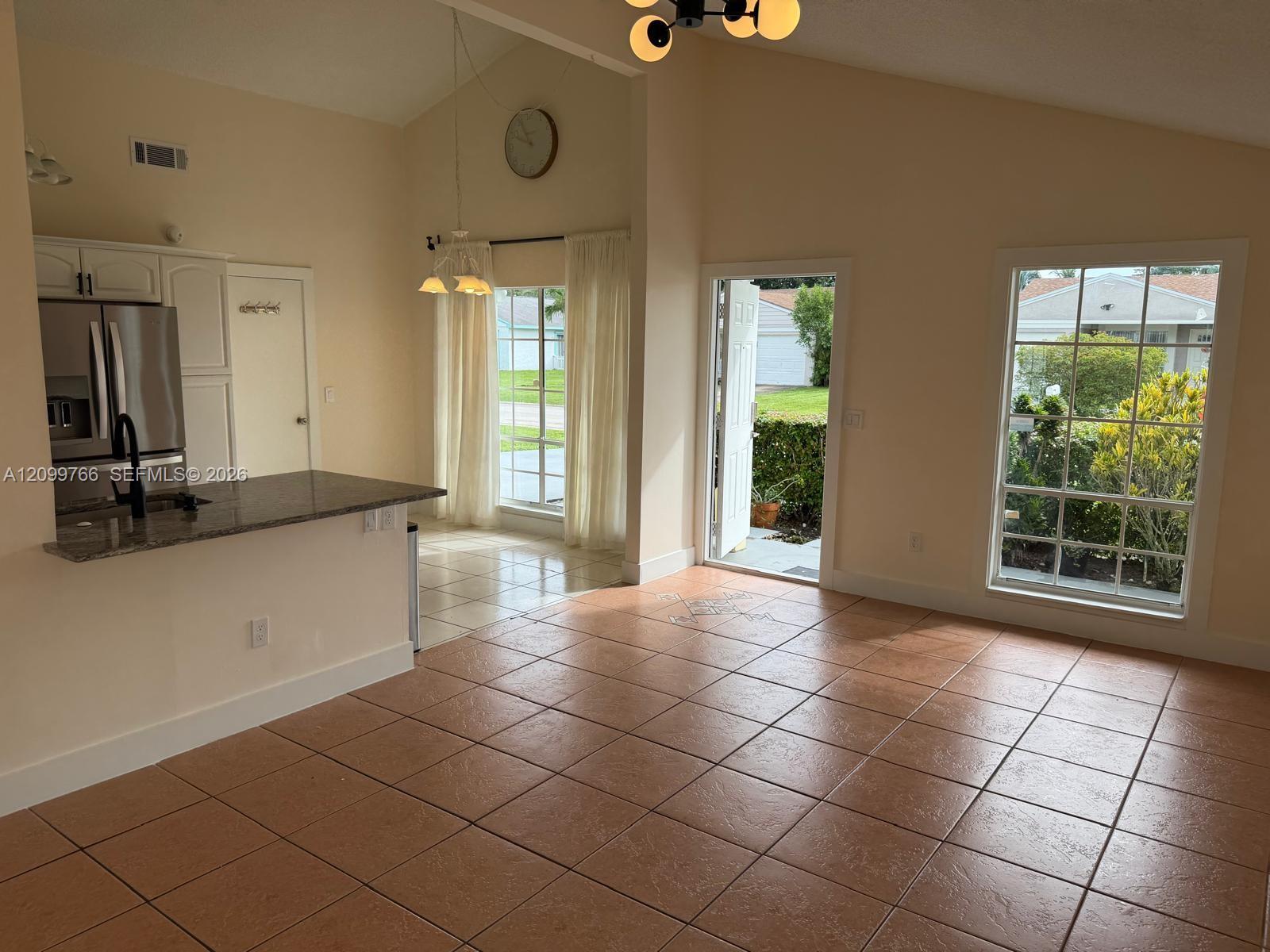 8289 Barnyard Way Boca Raton, FL 33433 - Photo 14 of 39 Gallery Image 14