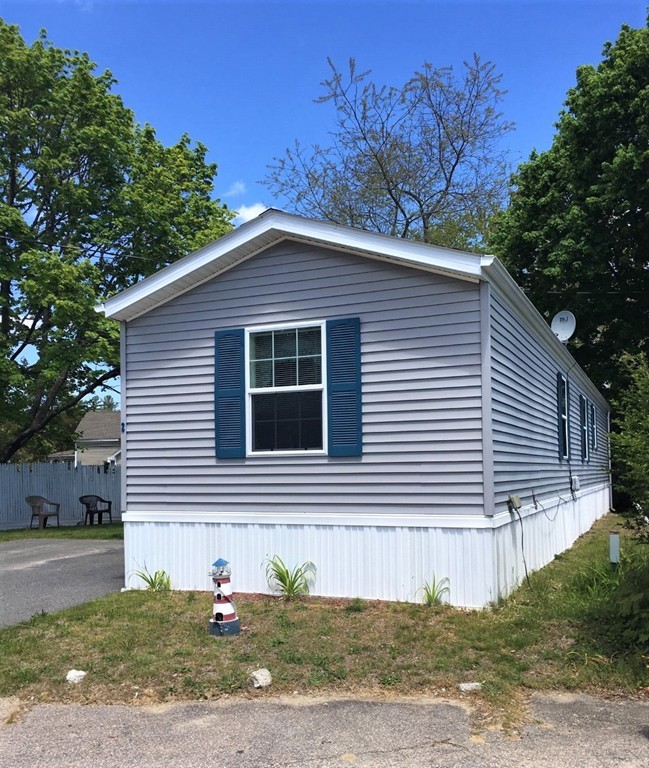 8 Swifts Beach Road, Unit 2 Wareham, MA 02571 - Photo 3 of 32 Gallery Image 3
