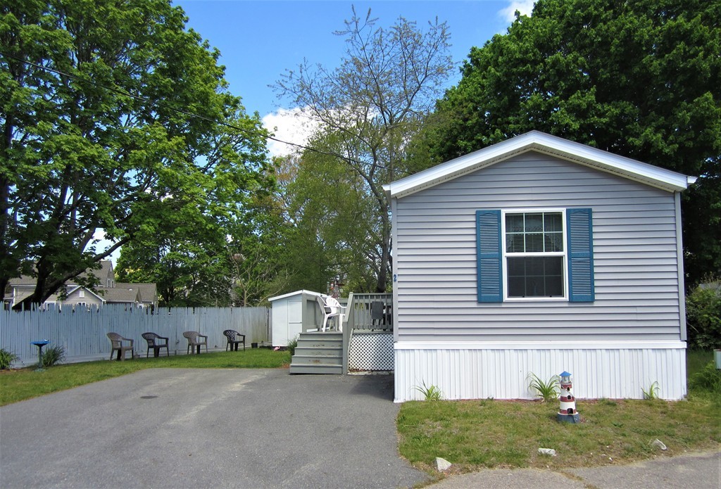 8 Swifts Beach Road, Unit 2 Wareham, MA 02571 - Photo 4 of 32 Gallery Image 4