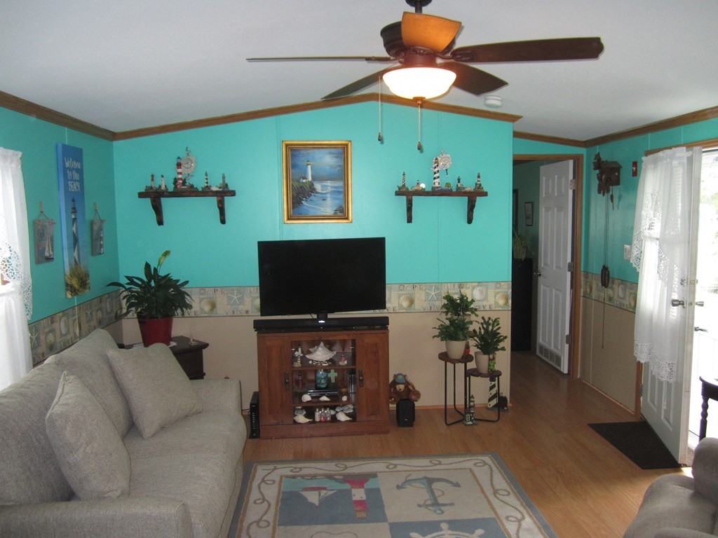 8 Swifts Beach Road, Unit 2 Wareham, MA 02571 - Photo 8 of 32 Gallery Image 8