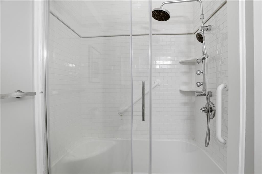 5715 Beacon Street, Unit 107 Pittsburgh, PA 15217 - Photo 35 of 50