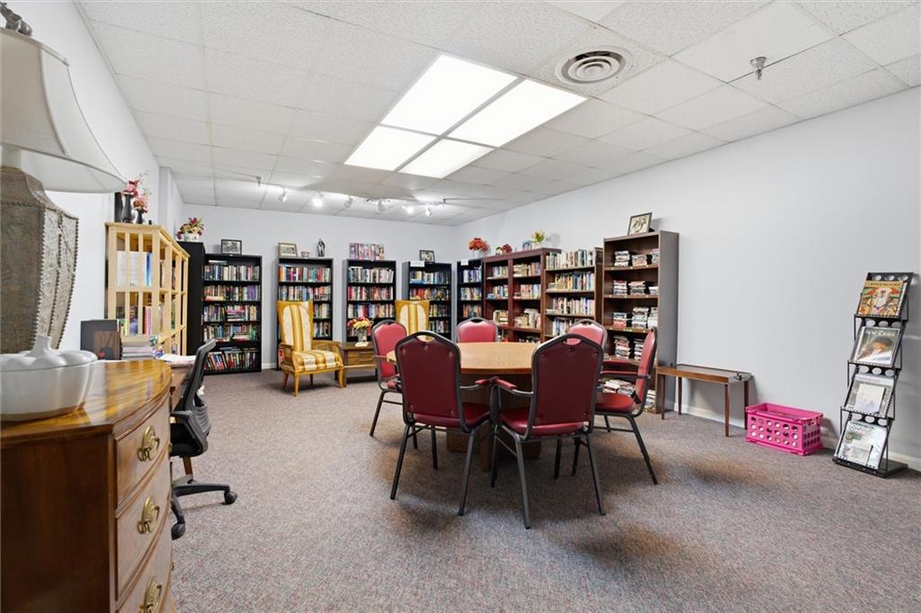 5715 Beacon Street, Unit 107 Pittsburgh, PA 15217 - Photo 43 of 50