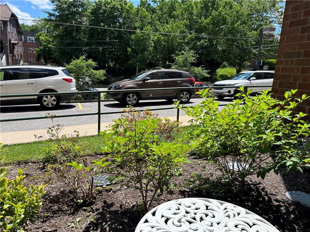 5715 Beacon Street, Unit 107 Pittsburgh, PA 15217 - Photo 48 of 50