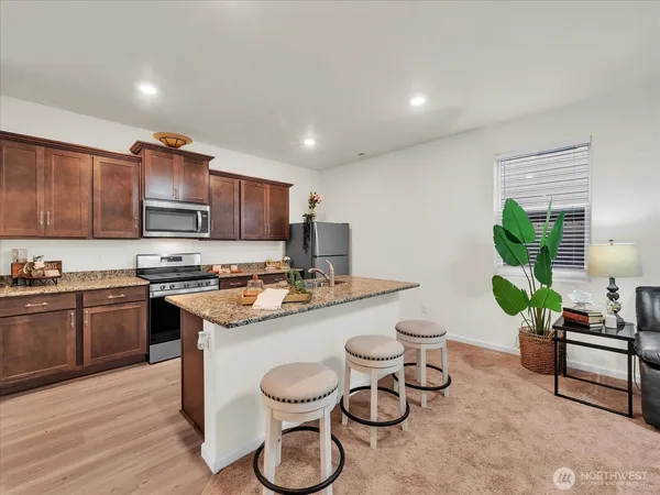 $620,000 | 6412 121st Avenue East, Puyallup, WA 98372