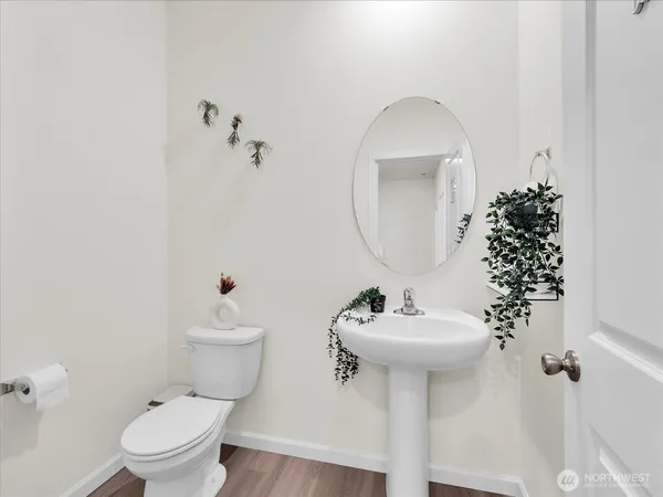 $620,000 | 6412 121st Avenue East, Puyallup, WA 98372