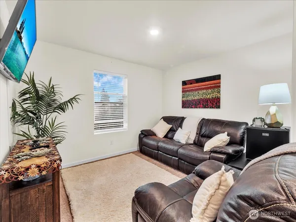 $620,000 | 6412 121st Avenue East, Puyallup, WA 98372