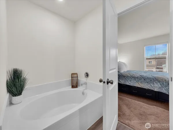 $620,000 | 6412 121st Avenue East, Puyallup, WA 98372