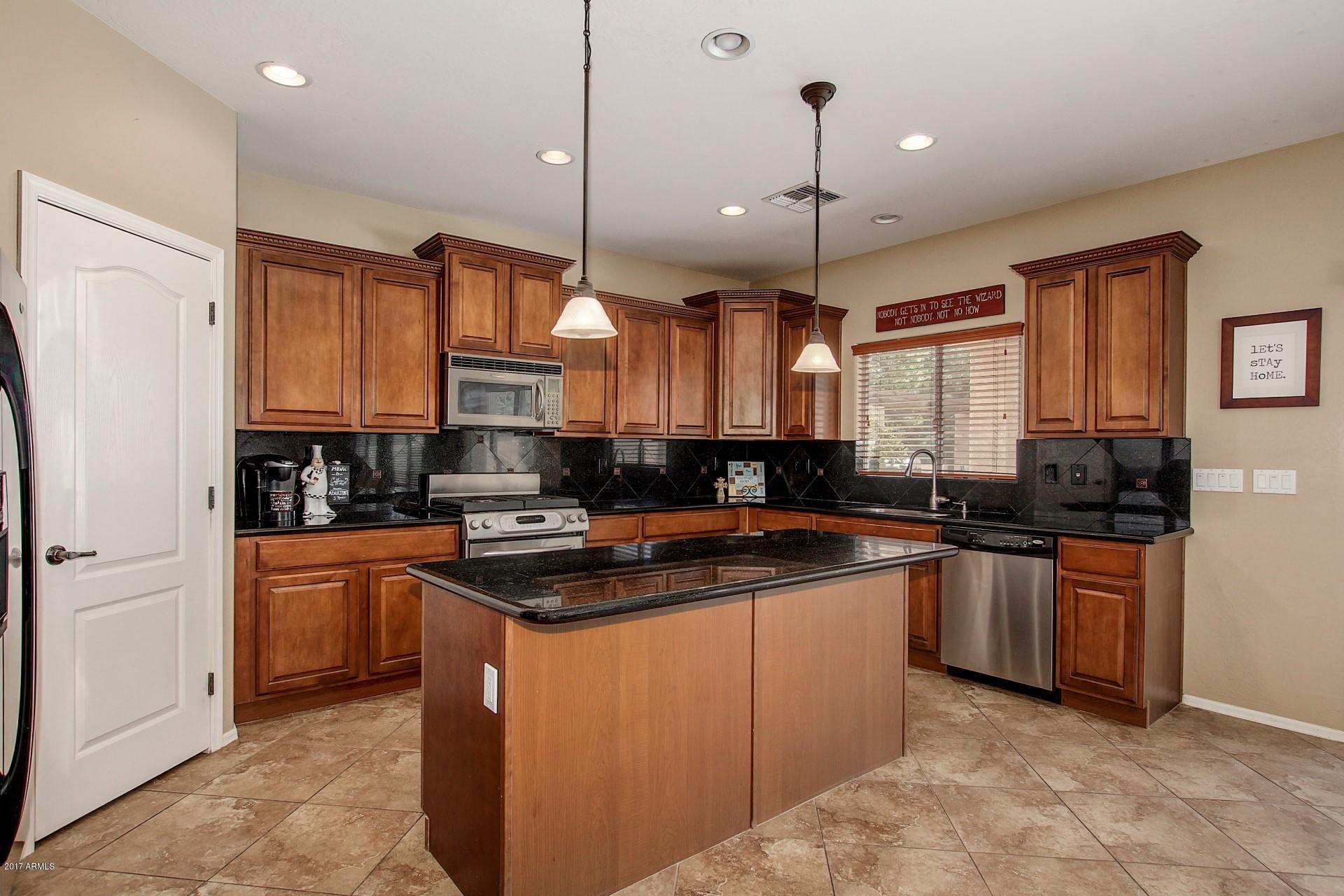 43857 Stonecreek Road Maricopa, AZ 85139 - Photo 4 of 62 0007-Stonecreek (14)