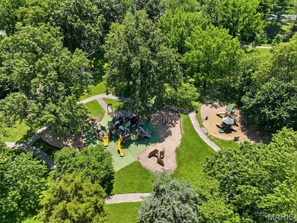 $1,399,900 | 17 Stacy Drive, St. Louis, MO 63132