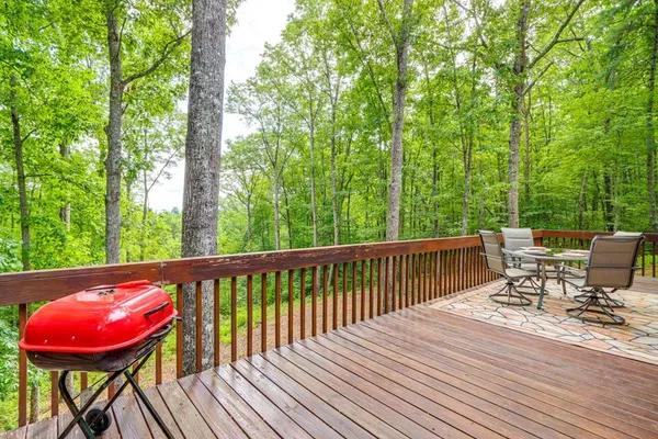 $399,900 | 161 Smokey Hollow Drive, Murphy, NC 28906