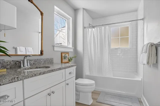 $785,000 | 3 Gibson Court, Saratoga Springs, NY 12866