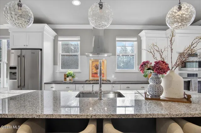 $785,000 | 3 Gibson Court, Saratoga Springs, NY 12866