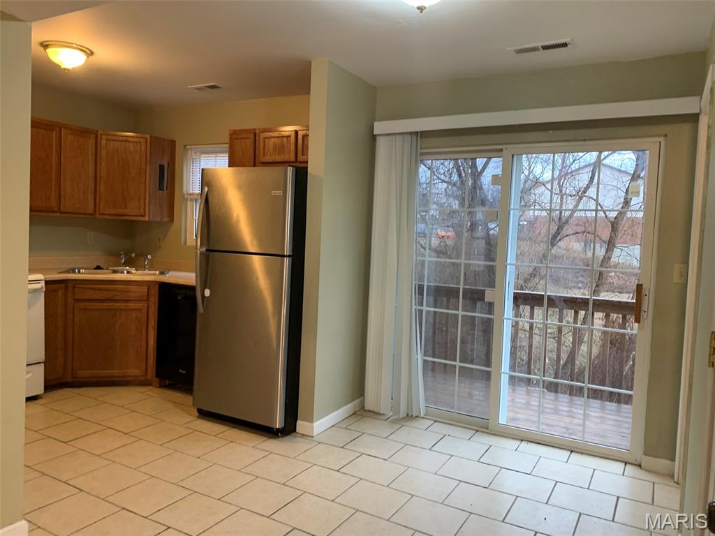 403 Frank Street Washington, MO 63090 - Photo 6 of 30