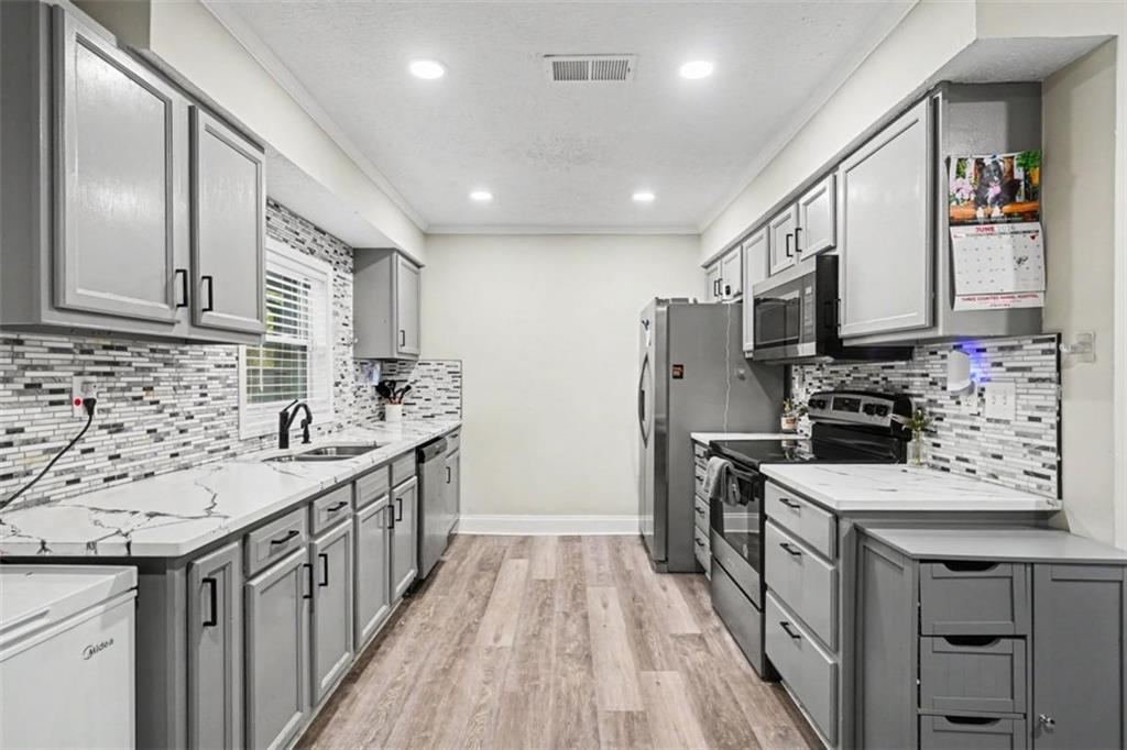 166 Kipling Way Riverdale, GA 30274 - Photo 11 of 30
