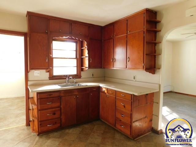 504 2nd Street Whiting, KS 66552 - Photo 8 of 11