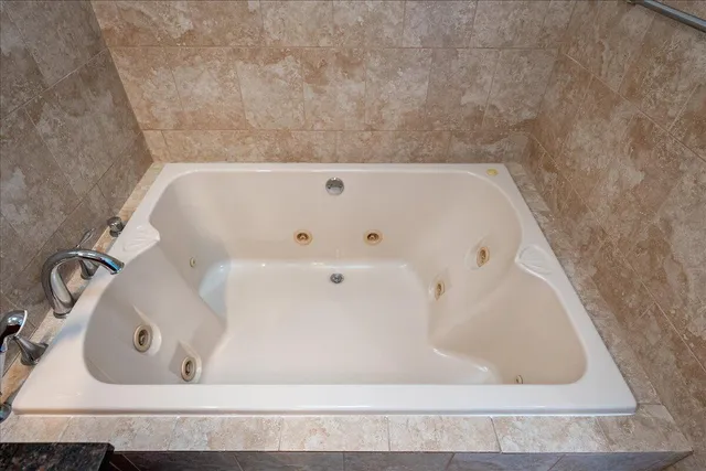 $8,500 | 1947 Northwest Palmetto Terrace, Stuart, FL 34994