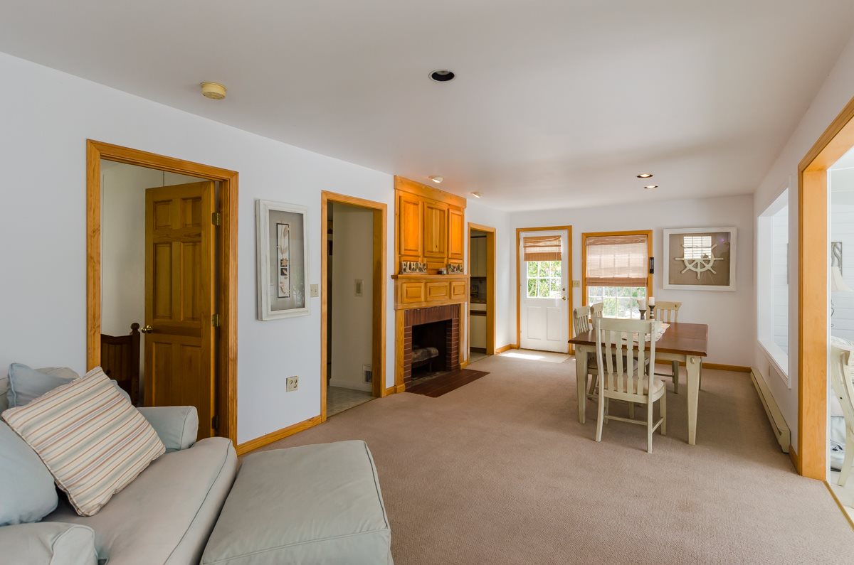 23 Farmer Road Windham, NH 03087 - Photo 14 of 21