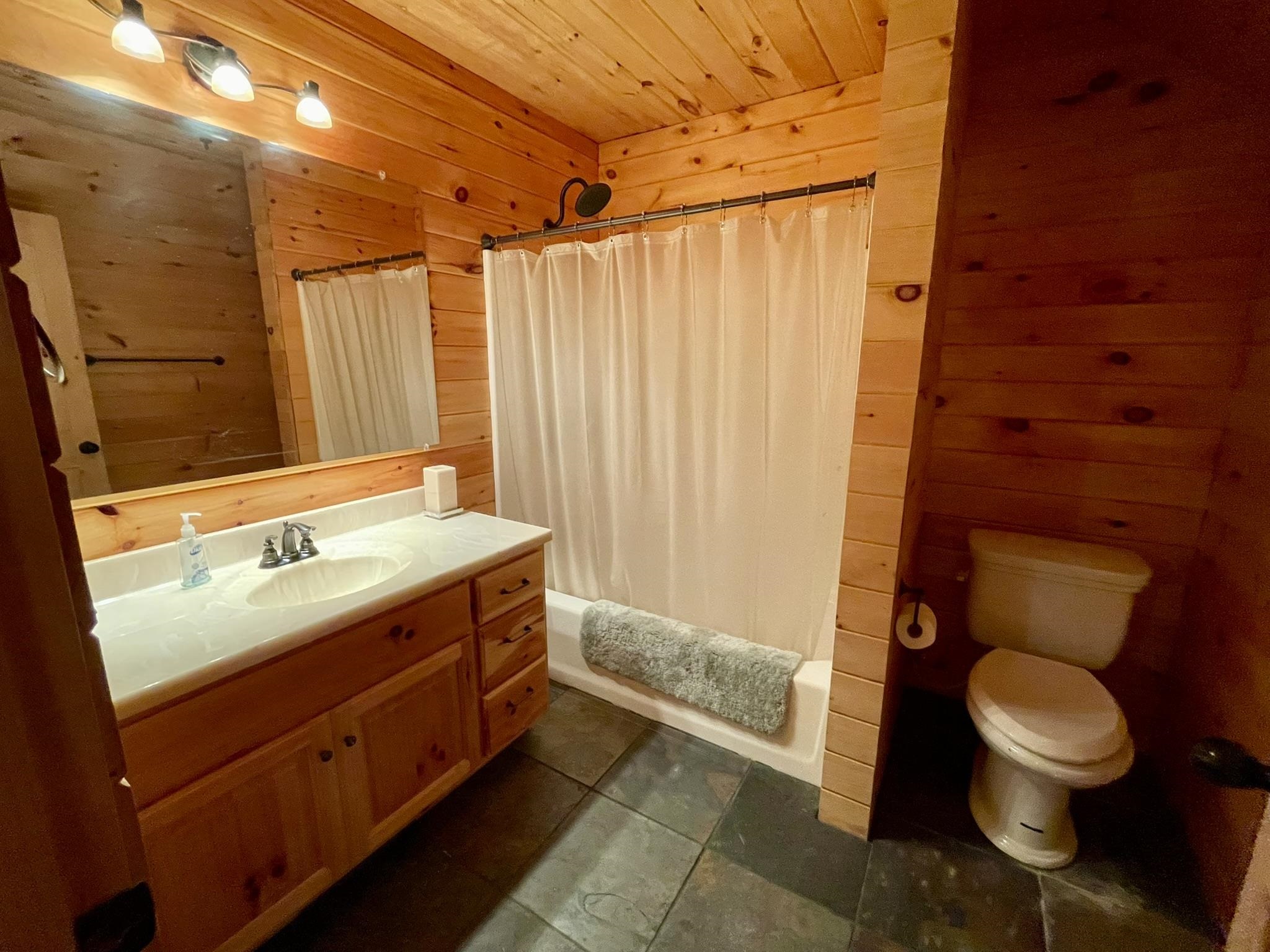 14405 King Road Thompsonville, MI 49683 - Photo 10 of 31 1936772-4d74a094-cb82-4973-ba40-432281f7df4b.JPG
