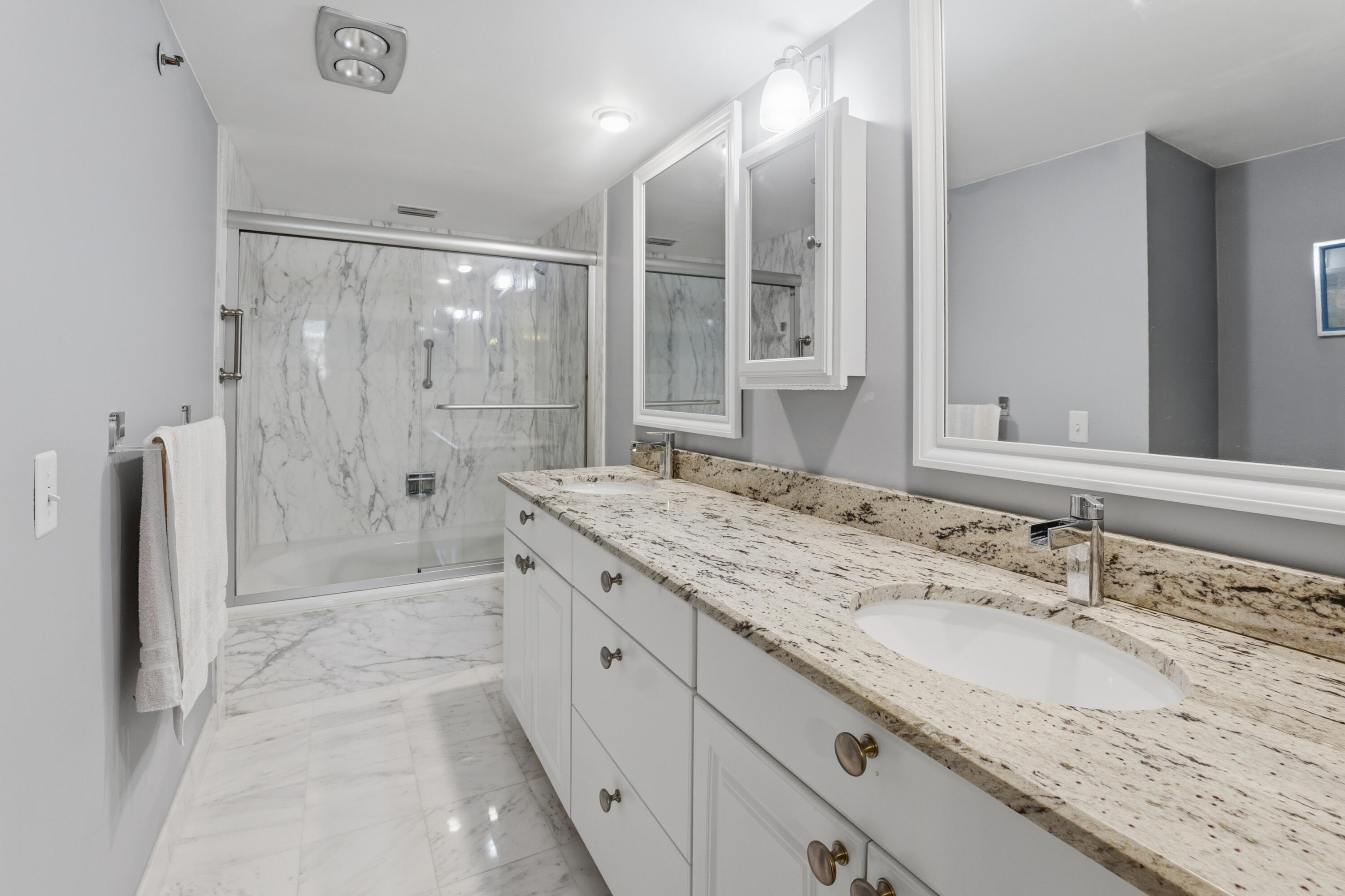375 South Beach Road, Unit 201 Tequesta, FL 33469 - Photo 11 of 18 IMG_0184