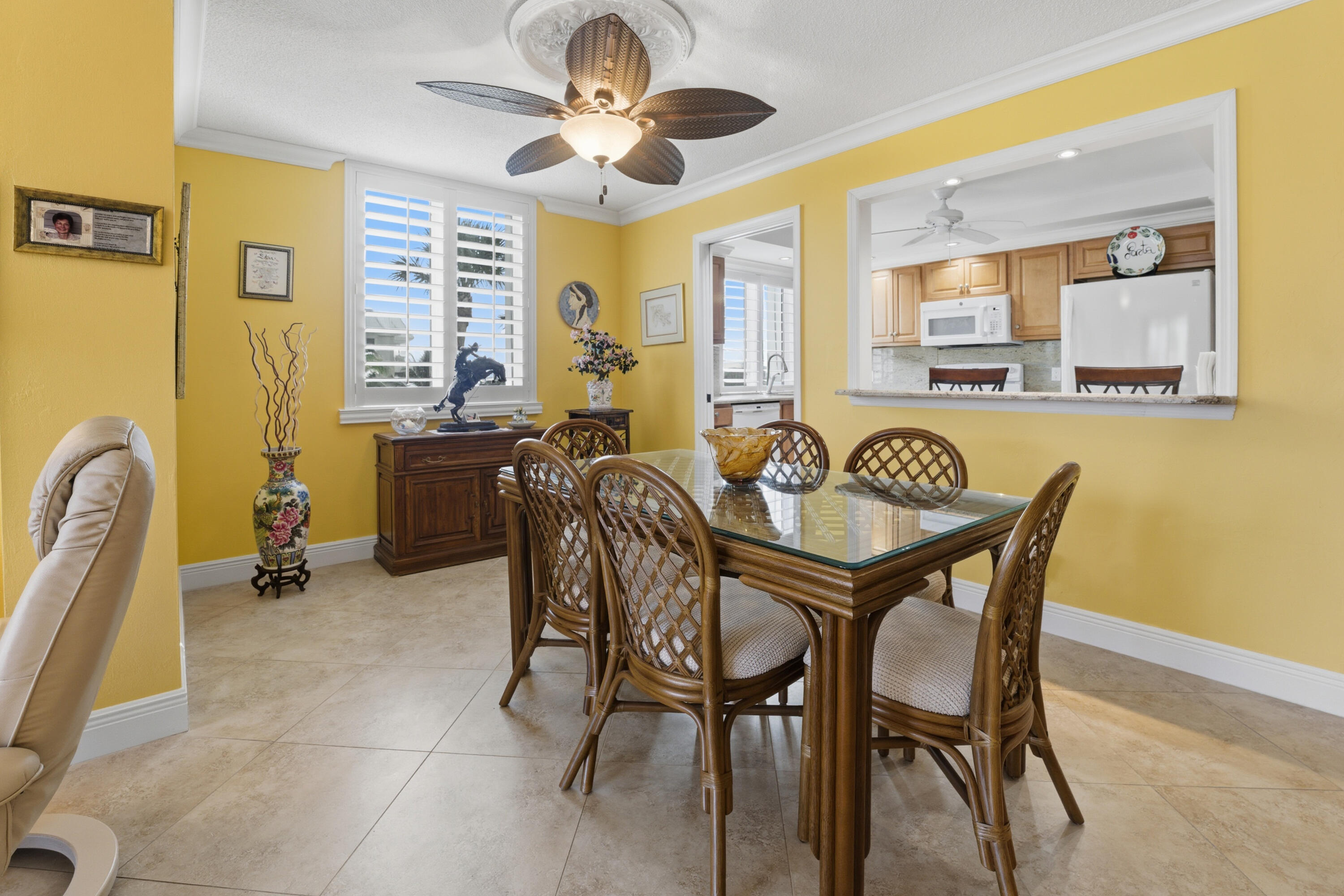 375 South Beach Road, Unit 201 Tequesta, FL 33469 - Photo 3 of 18 IMG_0167