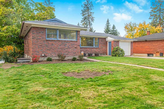 $390,000 | 5333 North Greenwood Boulevard, Spokane, WA 99205