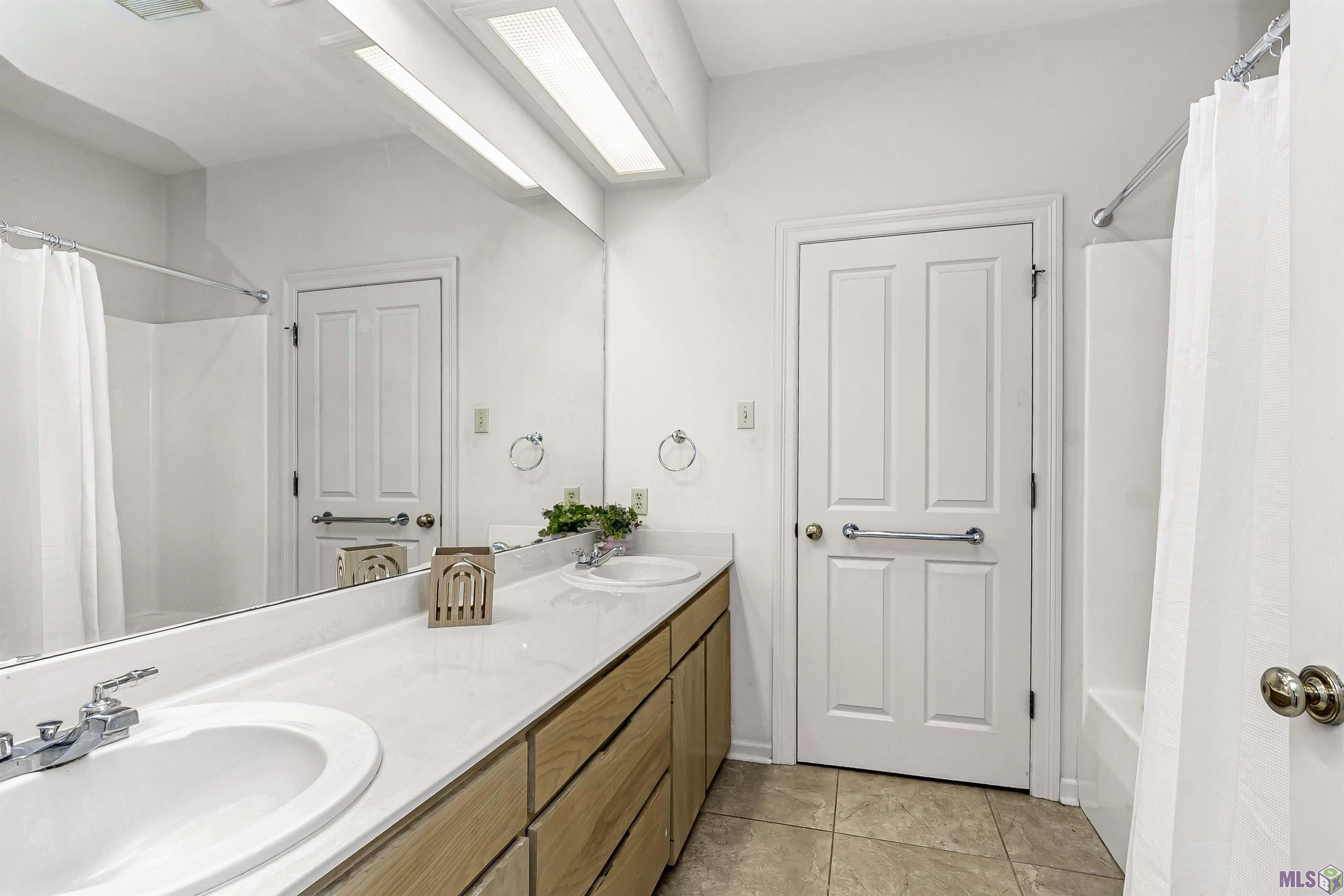 433 Jean Lafitte Avenue Baton Rouge, LA 70810 - Photo 35 of 49