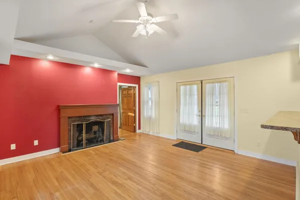 $495,000 | 1421 42nd Avenue, Rock Island, IL 61201