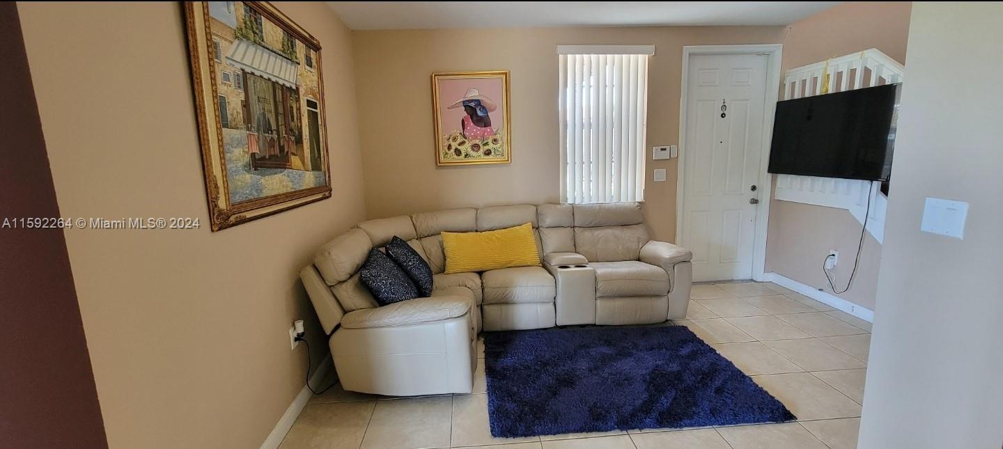 1595 Northeast 33rd Road, Unit 1093 Homestead, FL 33033 - Photo 12 of 77 Gallery Image 12