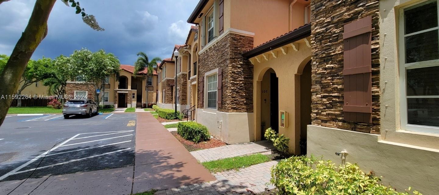 1595 Northeast 33rd Road, Unit 1093 Homestead, FL 33033 - Photo 3 of 77 Gallery Image 3