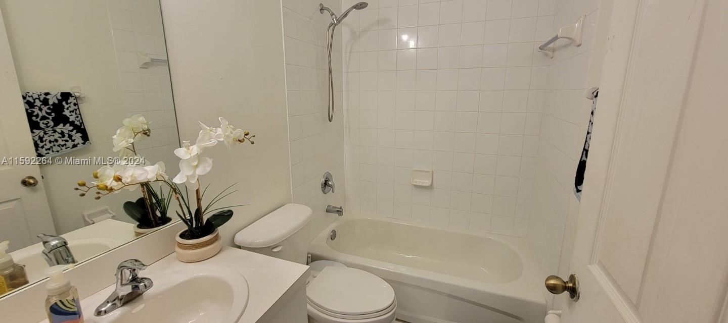 1595 Northeast 33rd Road, Unit 1093 Homestead, FL 33033 - Photo 47 of 77 Gallery Image 47
