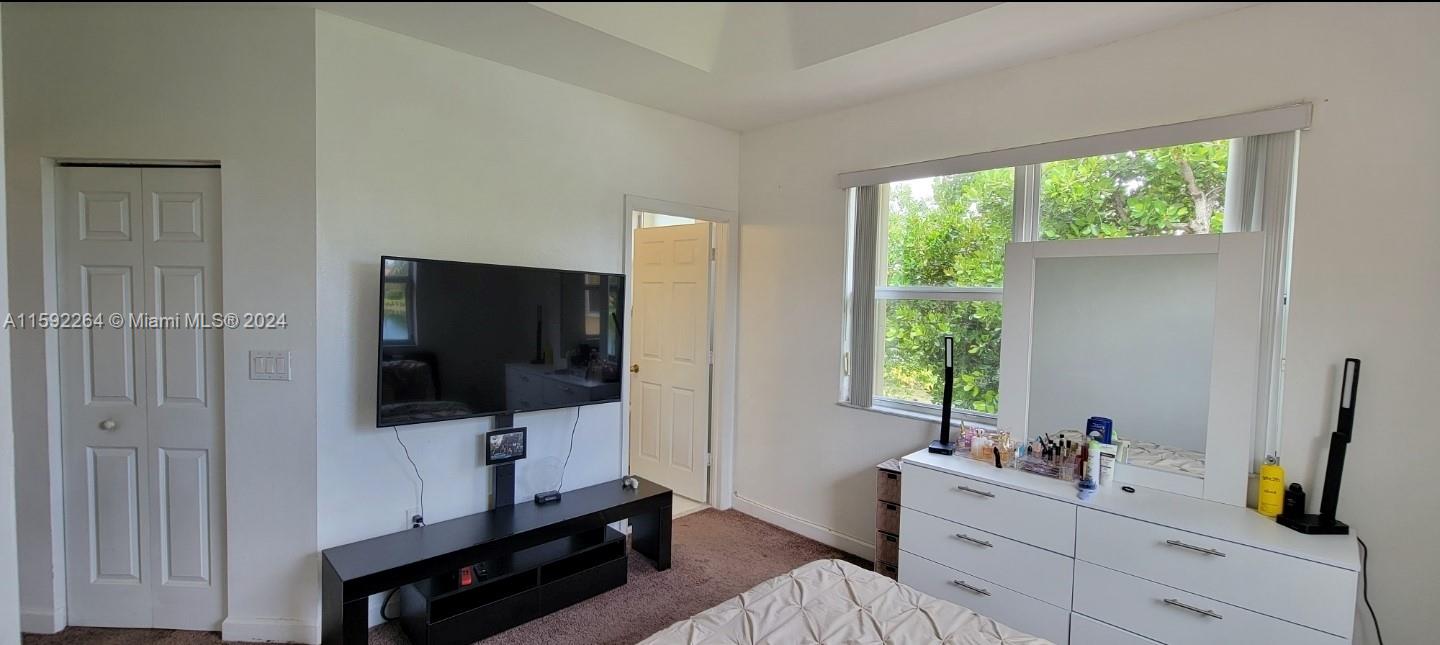1595 Northeast 33rd Road, Unit 1093 Homestead, FL 33033 - Photo 7 of 77 Gallery Image 7