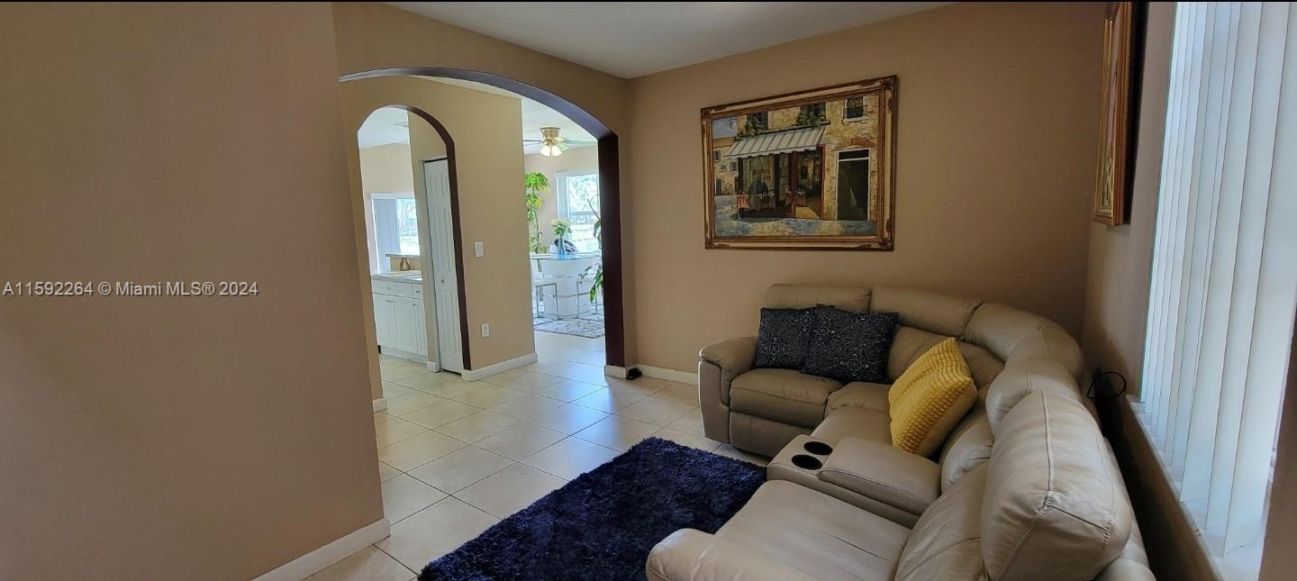 1595 Northeast 33rd Road, Unit 1093 Homestead, FL 33033 - Photo 10 of 77 Gallery Image 10